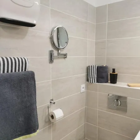 Apartment Terrasse Vue Mer, Proche Croisette Et Suquet, Climatise, Parking Cannes